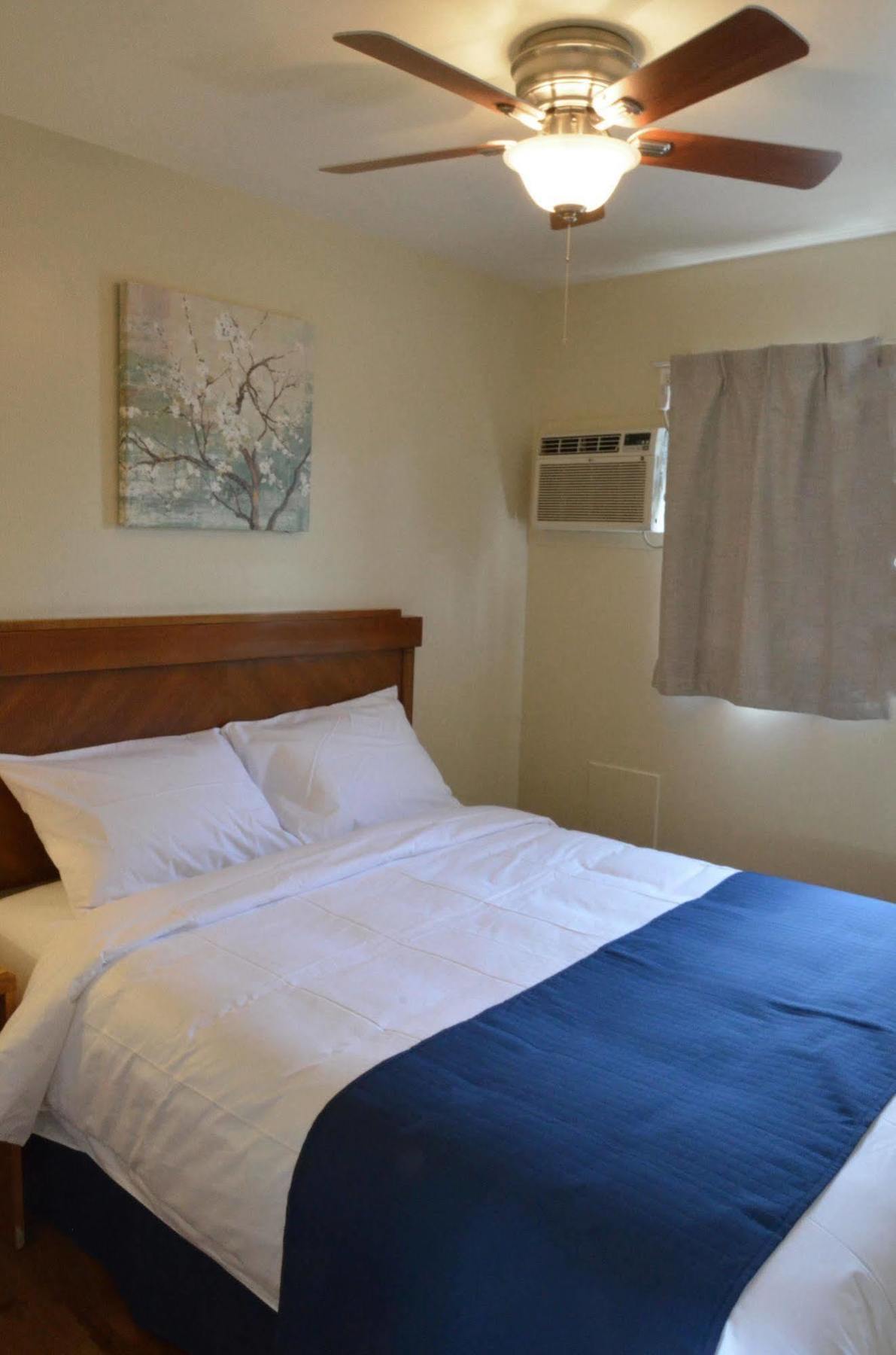 Knights Inn Merritt Extérieur photo
